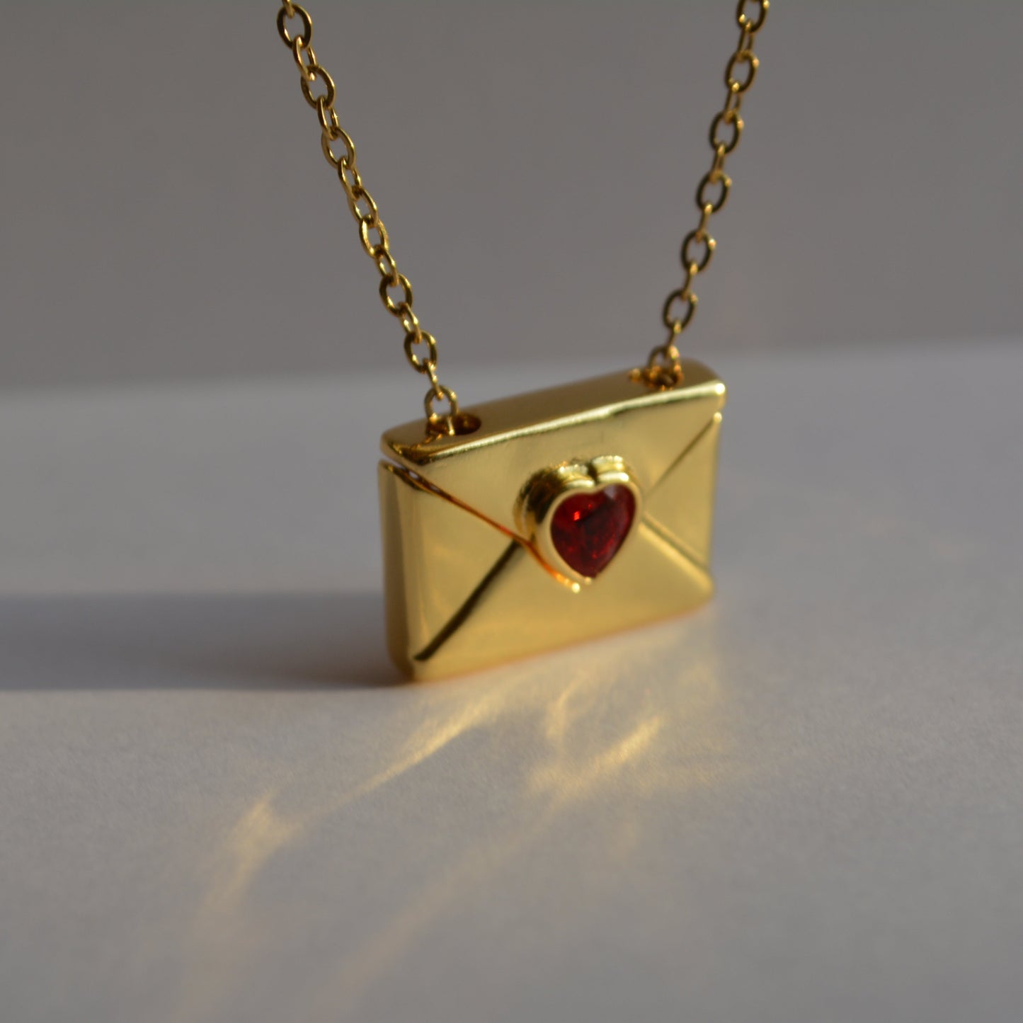 From the heart | Collar de sobre