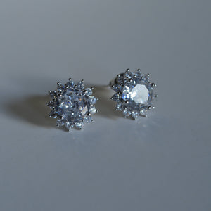 Simona | Elegant studs