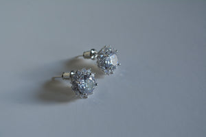 Simona | Elegant studs